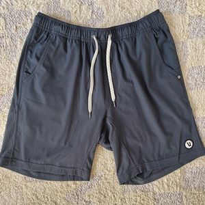 Vuori Kore Shorts - Men’s Medium
